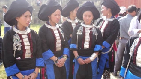 Bạc bhoóc cóh pr’ắt tr’mông âng manuýh acoon cóh Dao