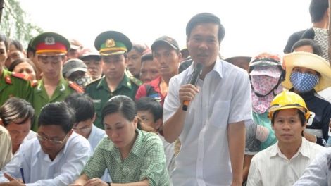 Quảng Ngãi-cán bộ prá đhanuôr năl, bhrợ đhanuôr  tin
