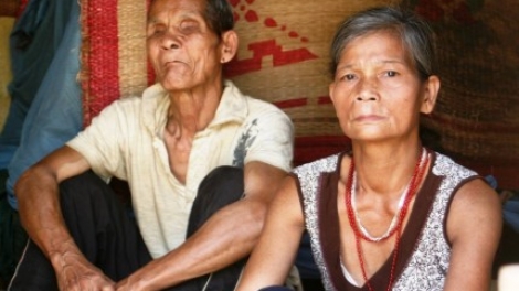 A Lăng Buốc- Lang ahay cóh P'loọng Plêêng