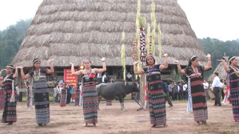 T’ngay ha pruốt hơnh déh Gươl t’mêê