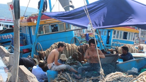 Đhanuôr t’bơơn a xiu bhui har tu bơơn Nhà nước t’váih pr’đợơ liêm buôn đoọng z’lấh ch’ngai toor bơơn bhrợ