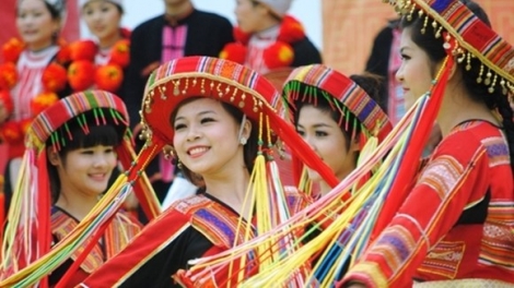 T'rúi P'ra Cơ Tu Chủ nhật t'ngay 12/1/2014