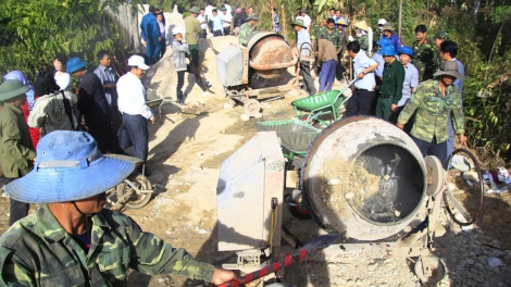 Kontum: Lo pêi cheăng apoăng hơnăm mơjiâng thôn pơlê nếo