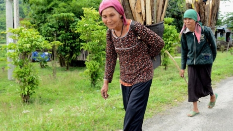 Pong tung tơdroăng rêh ối dêi hdroâng M’nông