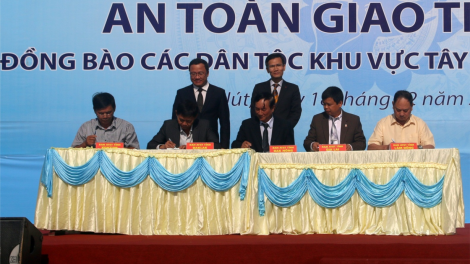 Hâi leh rak tơniăn troăng prôk [a\ rơxế kơtâu dêi mâu hdroâng kuăn ngo Tây Nguyên