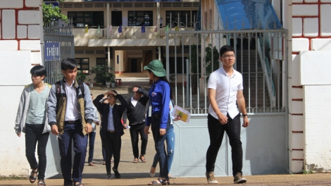 Gia Lai thăm hên mơngế rơtăm pho#m xông kân pro xôi luât