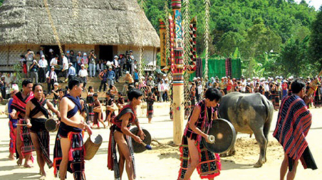 Festival chêng koăng Tây Nguyên hơnăm 2018: Ai hên tơdroăng pro ki ro rih