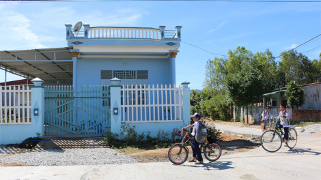 Tân Cảnh mơ-eăm rak vế mâu tơdroăng pơkâ thôn pơlê nếo