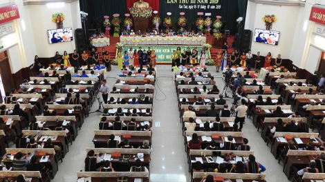 Hneăng hôp mâu ngế teăng mâ mâu hdroâng kuăn ngo kong pơlê Kon Tum roh má III