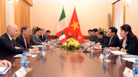 Ngế pro pho\ xiâm hnê ngăn hôp tơpui [ă Ngế xiâm tơpui kâ kong têa Italy​