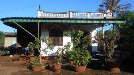 Y Mel Niê-ngế rơtăm pêi cheăng kâ rơkê a [uôn Jok