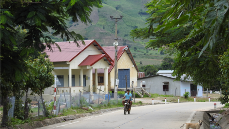 Tơngah tơtêk a pơlê ôm hyô thôn pơlê nếo pơlê Kiều a troăng Trường Sơn Đông