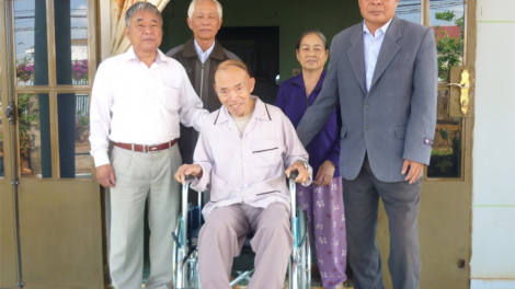 Dak Lak phâi tơtô ăm mơngế ki tâ trếo ‘mêi dioxine