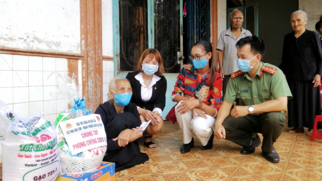 Rơxông nếo Ko\ng an Dak Lak pâ vế hlê ple\ng trâu 6 tơdroăng Pôa Hồ hnê