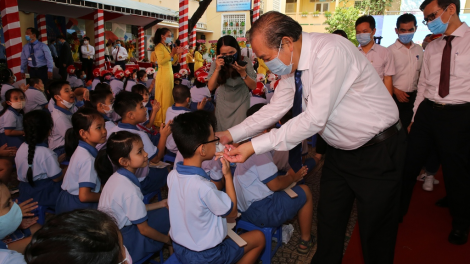 Pôa Trương Hòa Bình, Ngế pro xiâm hnê ngăn tơnêi têa veăng Leh pơxiâm po hơnăm hriâm nếo a pơlê kong kân Hồ Chí Minh