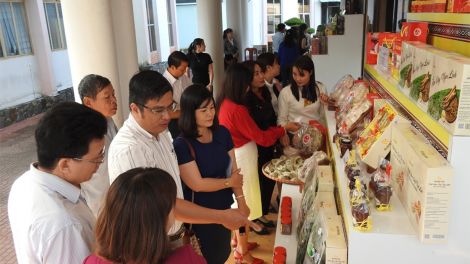 Pơlê kong kơdrâm Kon Tum mơjiâng pro 22 tơmeăm OCOP