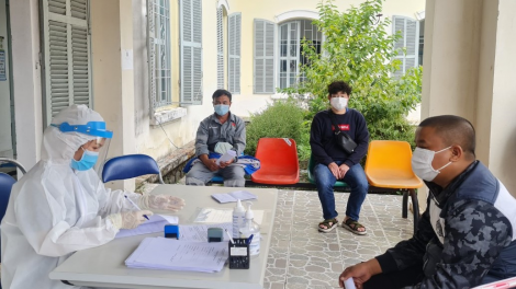 Kăn ƀô̆, kong chưk a Lâm Đồng athế toê ngăn têa môh COVID-19 3 hâi môi hdroh