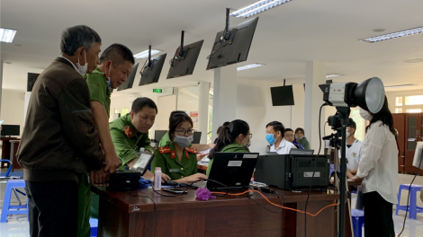 Dak Lak mơdêk hâi ƀă tơbleăng tơdroăng cheăng pro klêi kan kươk kuăn pơlê