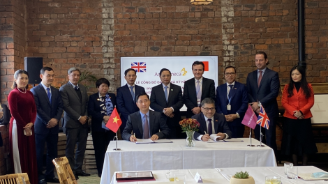 Pôa Phạm Minh Chính, Ngế pro xiâm hnê ngăn pêi cheăng ƀă kăn pơkuâ Grup AstraZeneca