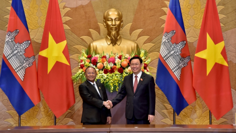 Pôa Vương Đình Huệ, Kăn xiâm hnê ngăn Kuô̆k hô̆i tơpui ƀă pôa Samdech Heng Samrin, Kăn xiâm hnê ngăn Kuô̆k hô̆i Kul