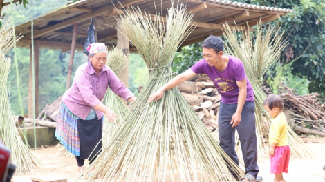 Pêng păm tuăn pâ nhŏng o Việt Nam – Lếo ing mâu troăng pro nhŏng o pơlê – pơlê a tơkăng kong
