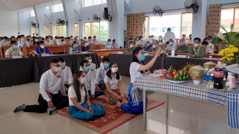 Têt khôi hmâ Bunpimay ƀă Chol Chnam Thmay a Kon Tum