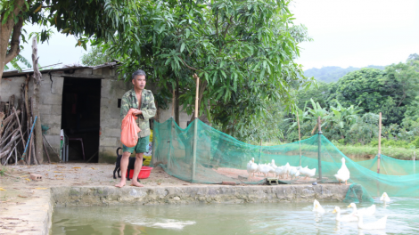 Mơngế Bru (Vân Kiều) phiu ro 65 hơnăm inâi kơjôi Pôa Hồ