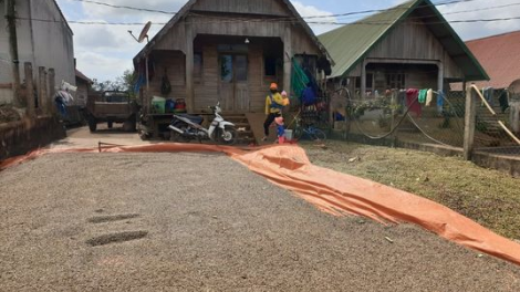 Rơnó krí tơmeăm a tơbăng ai trăng kơmăi on tơhik kơtâu ƀă khía