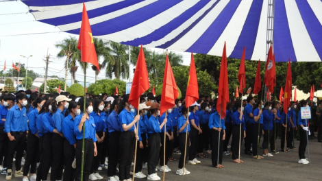 Kon Tum ƀă Gia Lai lo lăm pêi tơdroăng cheăng droh rơtăm pleăng hnoăng cheăng rơnó pơtê hriâm