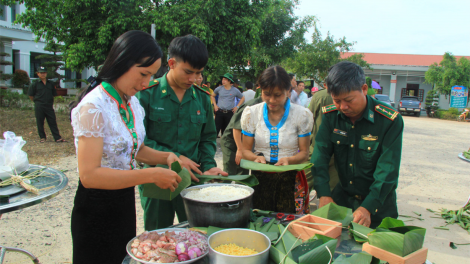 Kon Tum: Têt re#ng [ă mâu rơpo\ng tơkăng