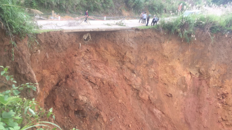 Pơtê pơtân tơdroăng ki prôk lăm ƀă mâu rơxế a troăng Trường Sơn Đông troăng ki tơkâ luâ kong pơlê Kon Tum xua tơnêi tơhnâp