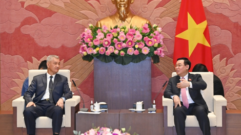 Kăn xiâm hnê ngăn Kuô̆k hô̆i tơdah kăn pơkuâ ngăn tíu xiâm Đảng, Kăn pơkuâ ngăn Đảng pơlê kong kân, Kăn xiâm hnê ngăn Hô̆i đong pơlê kong xiâm Vêng Chăn