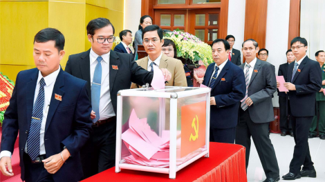 Pôa Hồ Văn Niên châ vêh pôk pro kăn pơkuâ ngăn Đảng Gia Lai