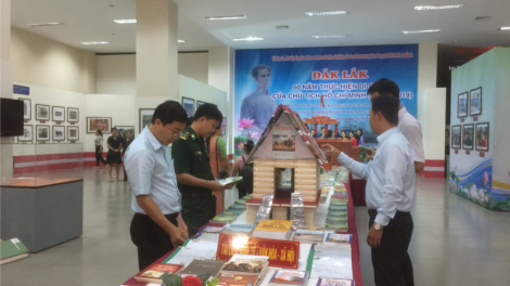 Mơđah um ‘’Dak Lak - 50 hơnăm pêi pro tiô Rơkong hnê pơchân dêi Hồ Chí Minh, Kăn xiâm hnê ngăn tơnêi têa hneăng hdrối
