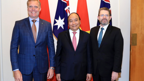 Ngế pro xiâm hnê ngăn tơpui [ă Kăn xiâm hnê ngăn Kuo#k ho#i râ má môi [ă má péa Australia