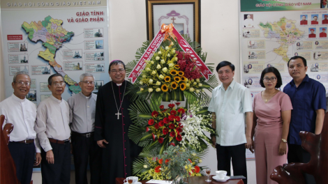 Kăn pơkuâ Đảng Dak Lak pôu mơ-êng mâu [ok xôi, jâ ch^ng ki tiô khôp Pâ Xeăng