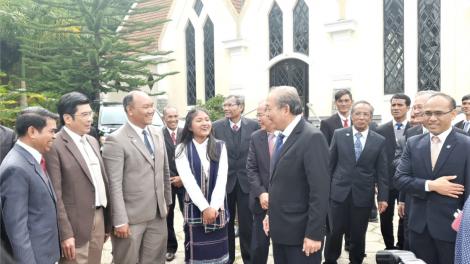 Pôa Trương Hòa Bình, Ngế pro xiâm pho\ hnê ngăn tơnêi têa rơkâu Hâi t^ng kân Pâ Xeăng chu chiâng kuăn mơngế a Lâm Đồng