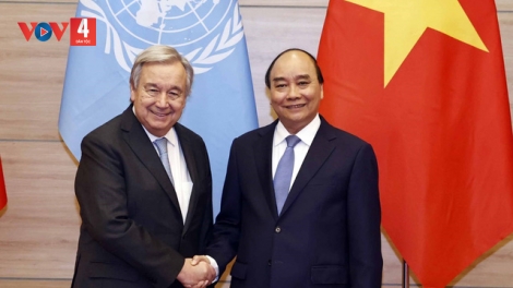 Chủ tịch nước Nguyễn Xuân Phúc lâng Tổng Thư ký António Guterres k’đhơợng lêy bhiệc bhan h