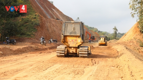 BẮC KẠN KHOÁI TẰNG CÓ BẠI BÚNG CẨN DIẾU CÓN SLÌ PHÂN NOÒNG CẢI.