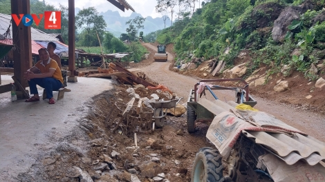 TỐI MẤƯ CHANG NẲM SLƯỞNG MỪA CHƯỚNG CHẮP BẢN CỎN MẤƯ DÚ SLẢNH THÁI NGUYÊN