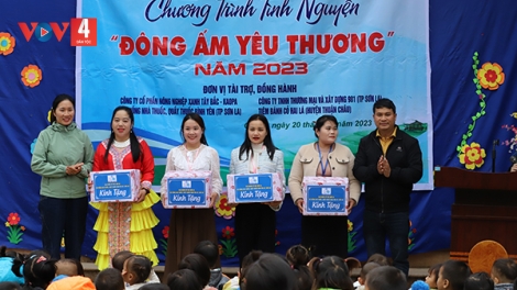Mang “đông ấm yêu thương” tới rẻo cao Co Mạ