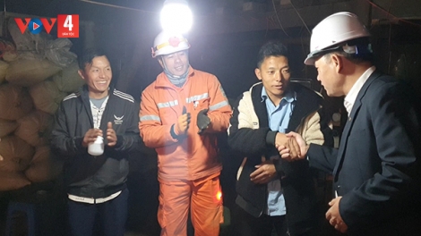 Bản người Mông ẩn sâu sau cánh rừng già có điện lưới đón năm mới