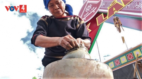 Những hình ảnh ấn tượng trong Ngày hội “Đại ngàn Tây Nguyên - Tinh hoa hội tụ” tại Kon Tum