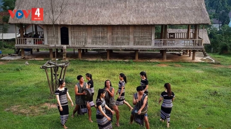 TẾT TY ÂNG ĐHANUÔR HRE - QUẢNG NGÃI