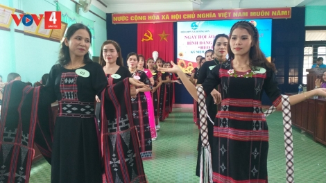 Nam Đông: K’RANG LÊY C’RƠ, PR’ẮT TR’MÔNG TINH THẦN HA APÊÊ PÂN ĐIL CÔNG NHÂN VIÊN CHỨC, MANUYH PA BHRỢ