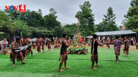 ZÂP BH’RỢ C’XÊÊ 3 LÂNG PR’ĐỢC “T’NGAY BHIỆC BHAN PÔ BAN” ĐHỊ VEL BHƯƠL VĂN HOÁ - DU LỊCH ZÂP ACOON CÓH VIỆT NAM