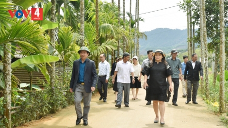 NAM ĐÔNG: CH’MÊỆT LÊY ĐHR’NĂNG BHRỢ TÊNG BHƯƠL CR’NOON T’MÊÊ ĐHỊ 2 CHR’VAL HƯƠNG HỮU LÂNG THƯỢNG LONG