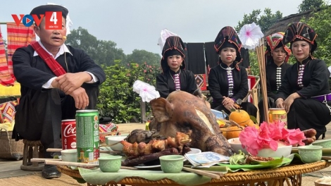CHR’NĂP BHIỆC BHAN XÊN BẢN ÂNG ĐHANUÔR THÁI