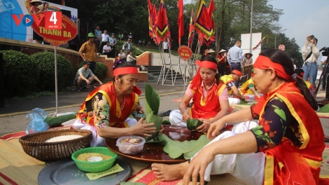 TR’THI TÔM, ZỆÊ BÁNH CHƯNG CLOH BÁNH GIẦY ĐHỊ BHIỆC BHAN ĐỀN HÙNG 2024