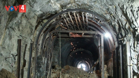 K’RONG LƯCH PR’ĐƠỢ PA LIÊM ĐHR’NĂNG HR’RẬP BOỌNG BÃI GIÓ